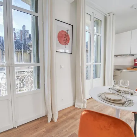 Victor Hugo By Odomo Apartment